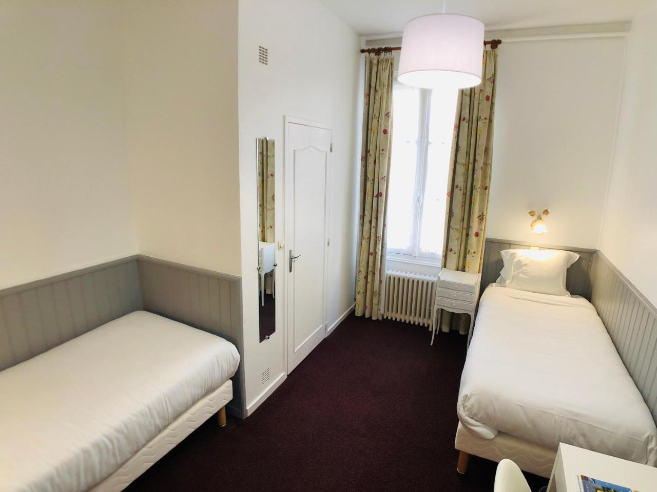 Cit'Hotel Le Volney Saumur Kültér fotó