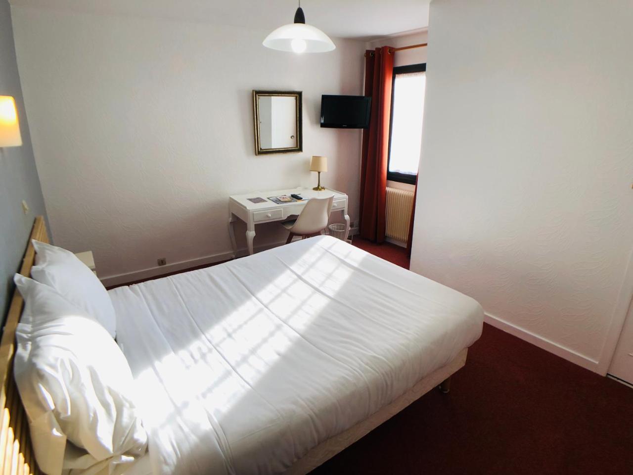 Cit'Hotel Le Volney Saumur Kültér fotó