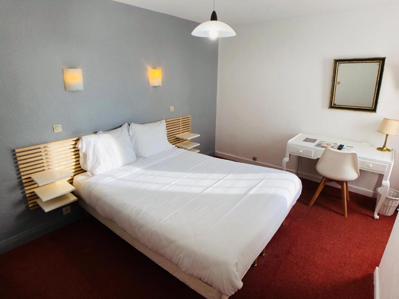 Cit'Hotel Le Volney Saumur Kültér fotó