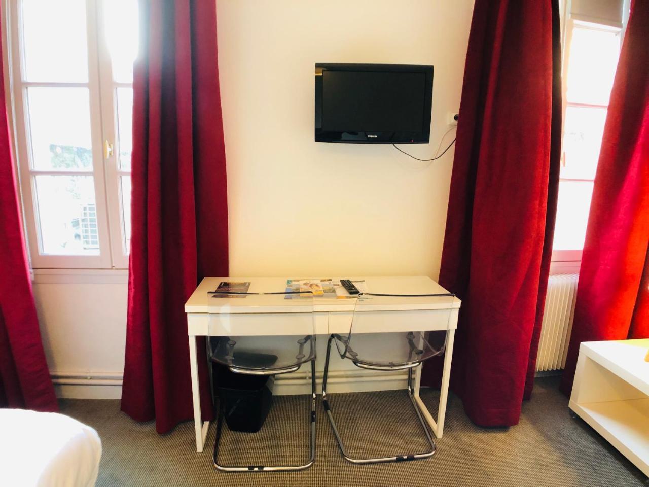 Cit'Hotel Le Volney Saumur Kültér fotó